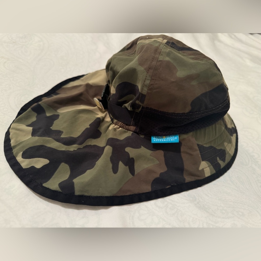 Sunday Afternoons kids play hat